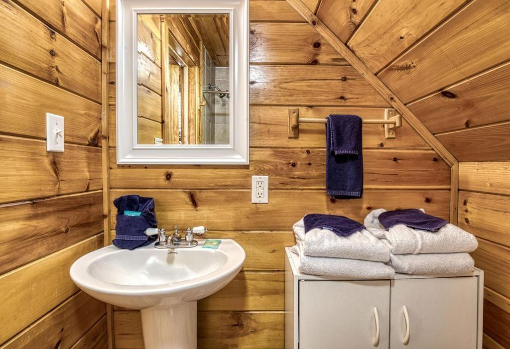 Wilderness Lodge, Hot Tub, Game Room, Pool Access, 1089 Free Tickets Each Paid Day, Dollywood And M Sevierville Eksteriør bilde
