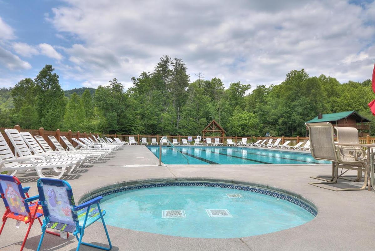 Wilderness Lodge, Hot Tub, Game Room, Pool Access, 1089 Free Tickets Each Paid Day, Dollywood And M Sevierville Eksteriør bilde