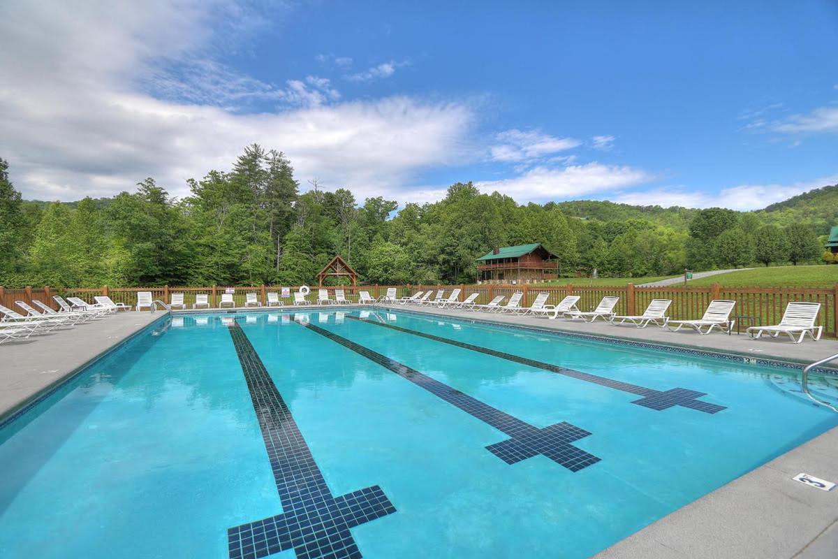 Wilderness Lodge, Hot Tub, Game Room, Pool Access, 1089 Free Tickets Each Paid Day, Dollywood And M Sevierville Eksteriør bilde